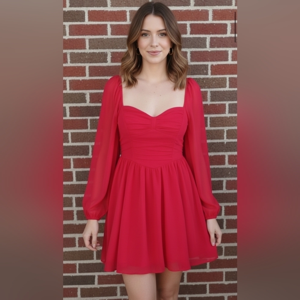 Red party dress. Flowy and beautiful size 8/10